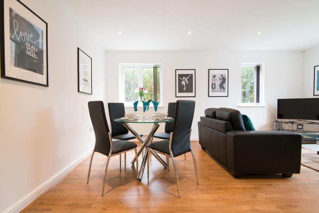 Bluestone Apartments - Didsbury マンチェスター エクステリア 写真