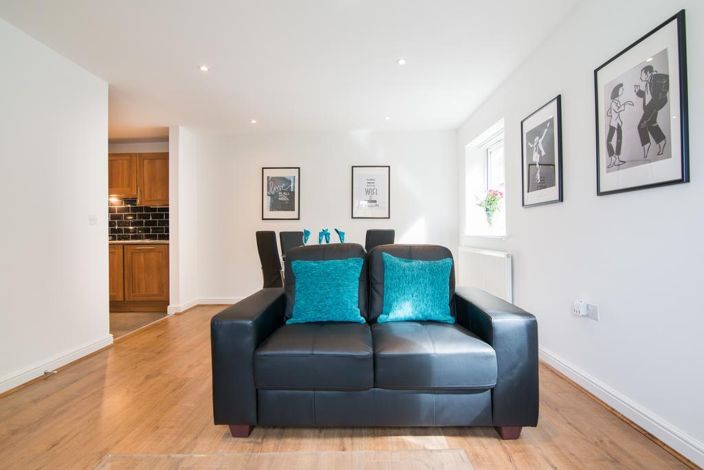 Bluestone Apartments - Didsbury マンチェスター エクステリア 写真