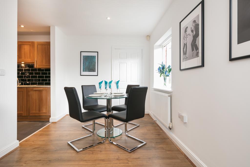 Bluestone Apartments - Didsbury マンチェスター エクステリア 写真